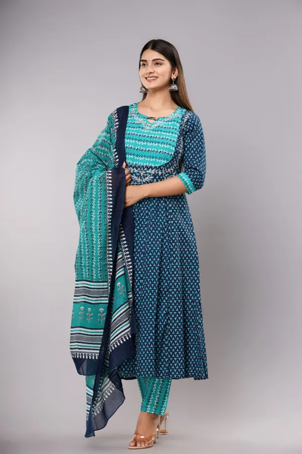 Floral_Print_Straight_Cotton_Ethnic_Wear_Kurta,_Palazzo_Set_for_women