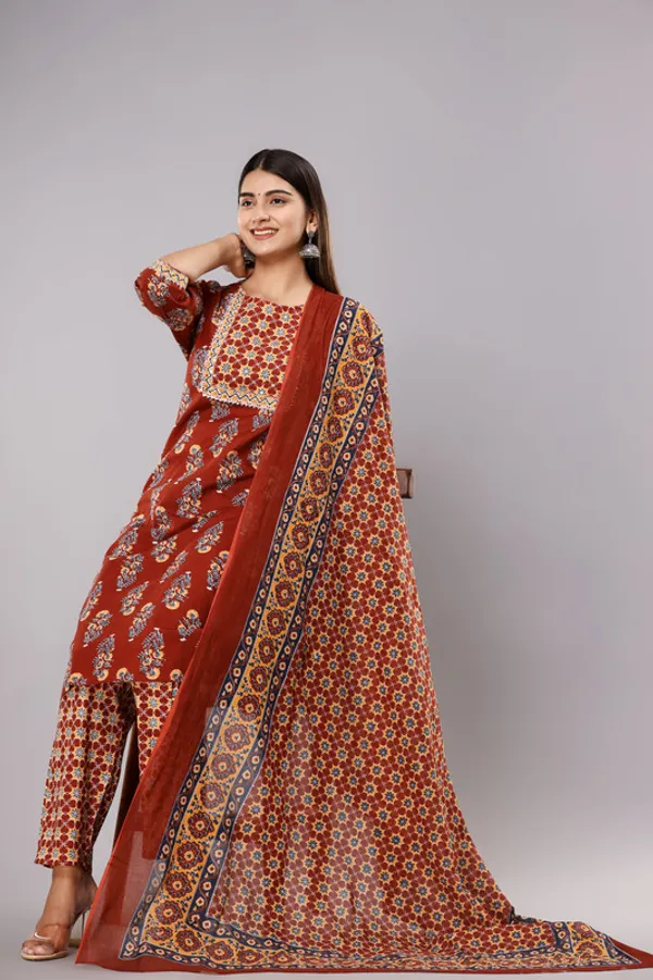 Floral_Print_Straight_Cotton_Ethnic_Wear_Kurta,_Palazzo_Set_for_women