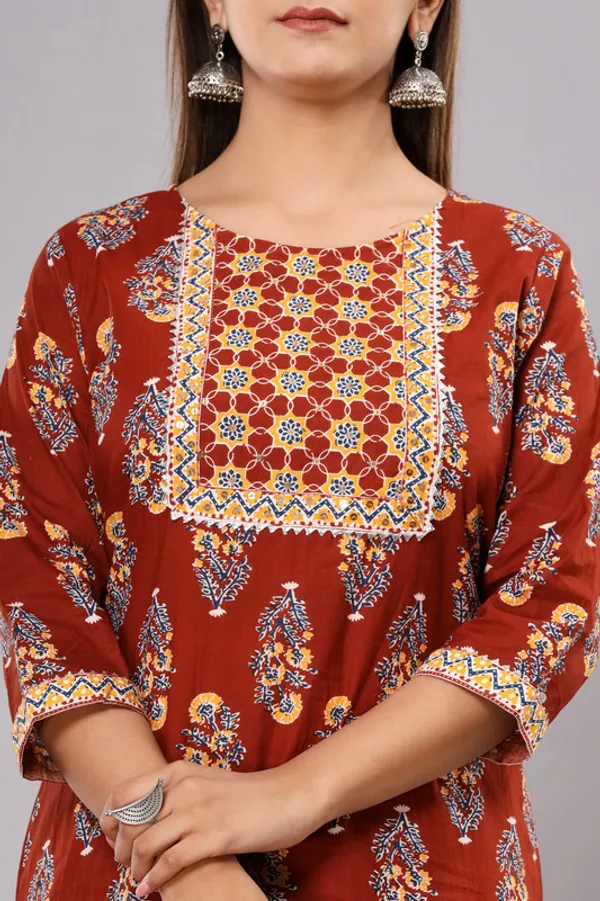 Floral_Print_Straight_Cotton_Ethnic_Wear_Kurta,_Palazzo_Set_for_women