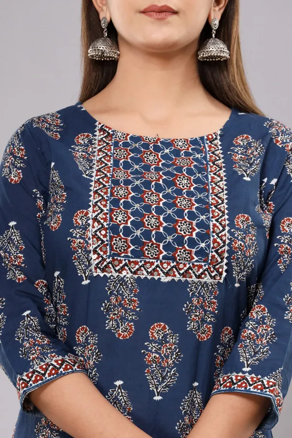 Floral_Print_Straight_Cotton_Ethnic_Wear_Kurta,_Palazzo_Set_for_women