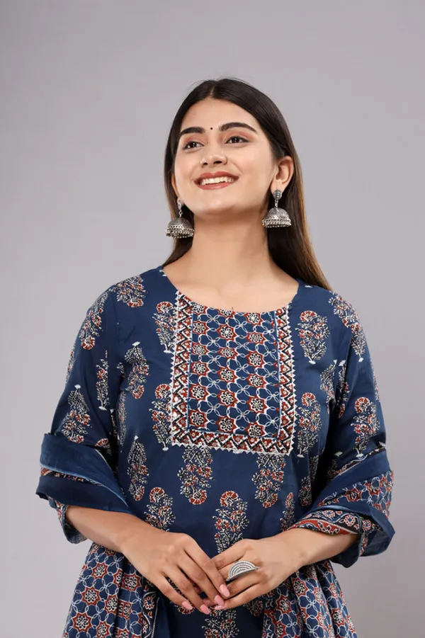 Floral_Print_Straight_Cotton_Ethnic_Wear_Kurta,_Palazzo_Set_for_women