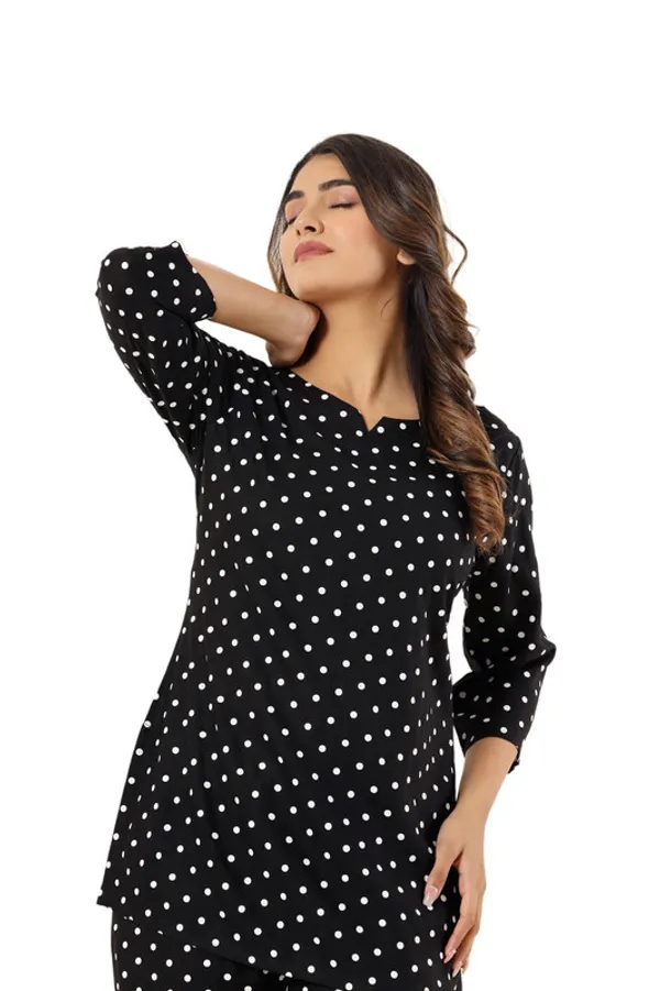 Krati_creations_heavy_rayon_doted_print_night_suit