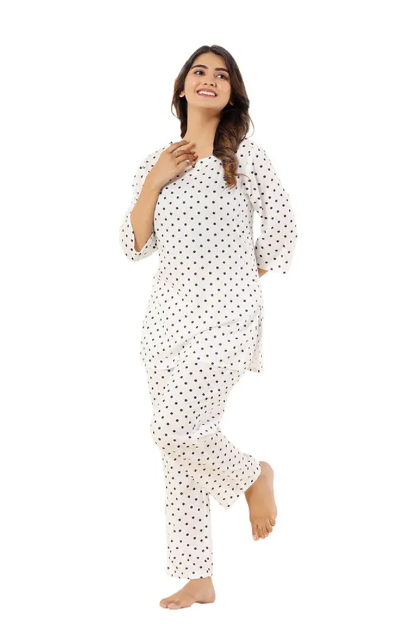 Krati_creations_heavy_rayon_doted_print_night_suit