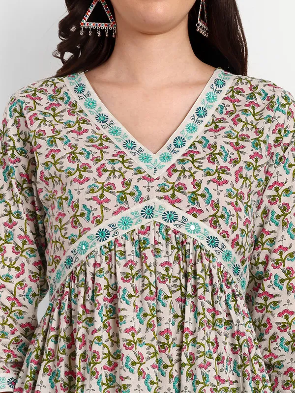 Floral_Print_Straight_Cotton_Ethnic_Wear_Kurta,_Palazzo_Set_for_women