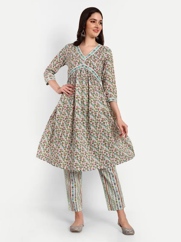 Floral_Print_Straight_Cotton_Ethnic_Wear_Kurta,_Palazzo_Set_for_women