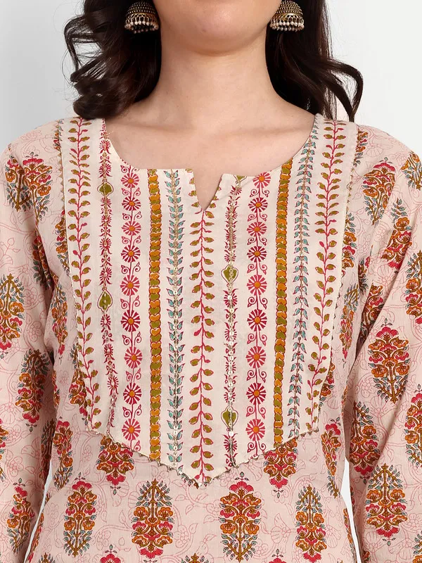 Floral_Print_Straight_Cotton_Ethnic_Wear_Kurta,_Palazzo_Set_for_women