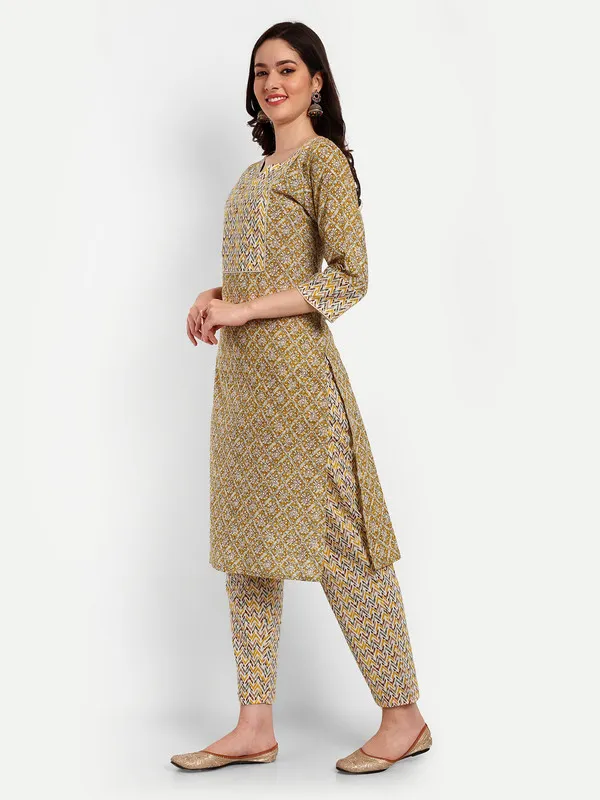 Floral_Print_Straight_Cotton_Ethnic_Wear_Kurta,_Palazzo_Set_for_women