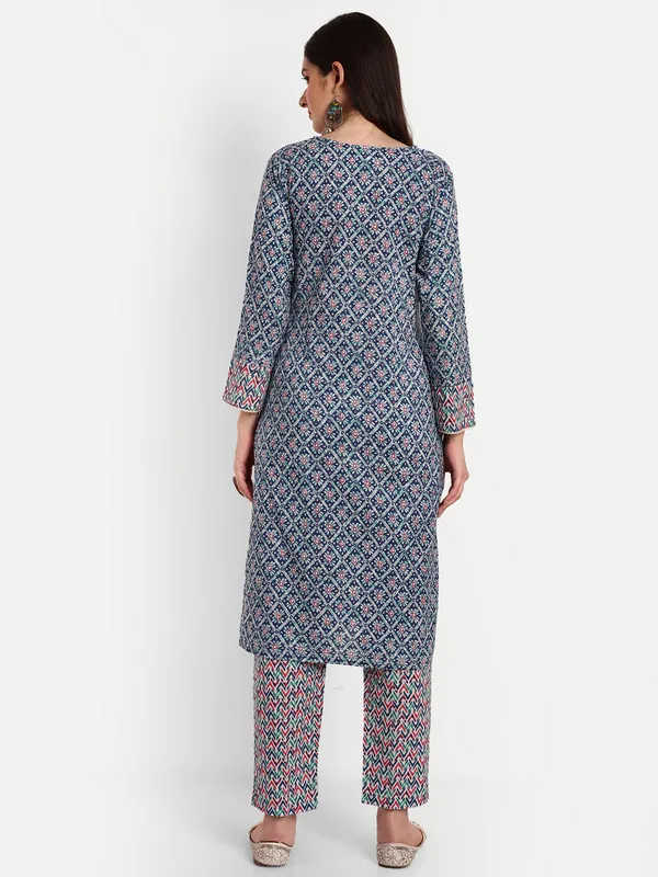 Floral_Print_Straight_Cotton_Ethnic_Wear_Kurta,_Palazzo_Set_for_women