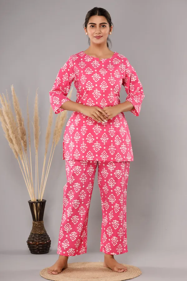 Pink_Night_Suit_Set_|_Printed_Night_Suit_for_Women