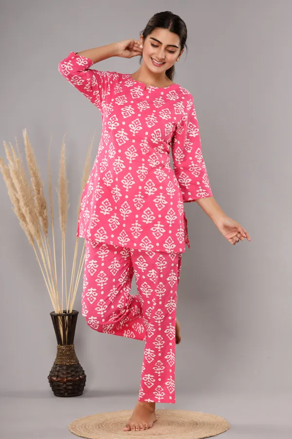 Pink_Night_Suit_Set_|_Printed_Night_Suit_for_Women