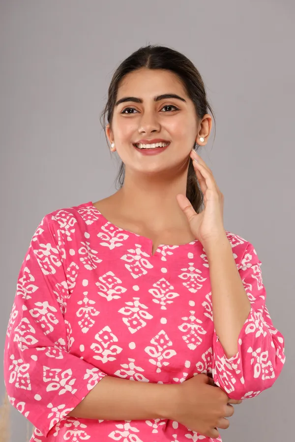 Pink_Night_Suit_Set_|_Printed_Night_Suit_for_Women