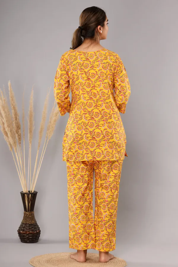 Yellow_Night_Suit_Set_|_Printed_Night_Suit_for_Women