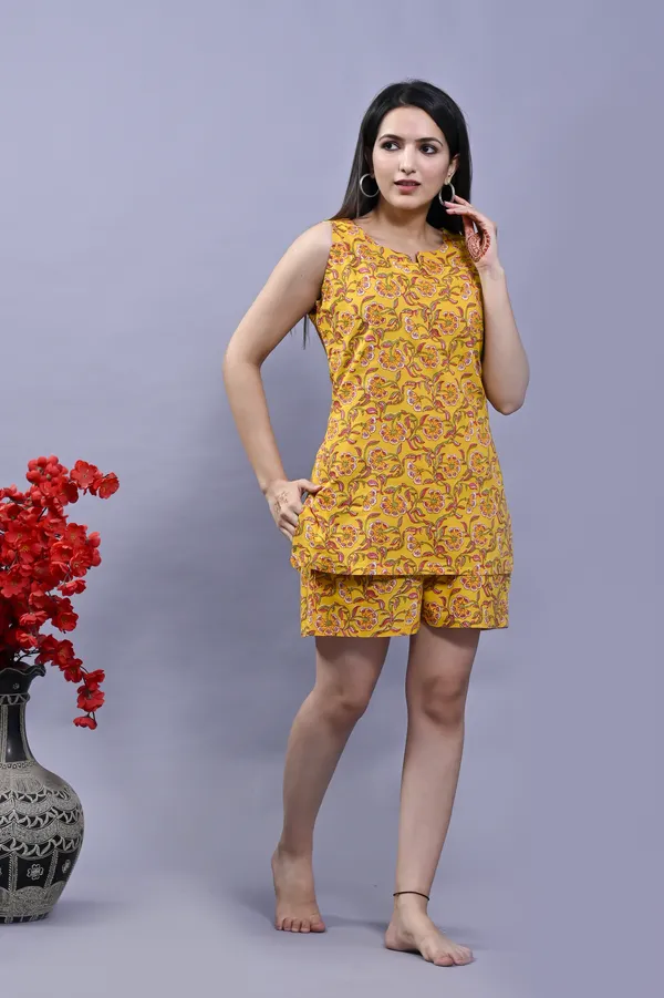 Yellow_Night_Suit_Set_|_Printed_Night_Suit_for_Women