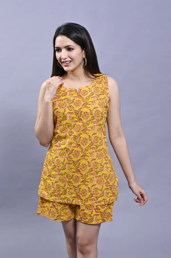 Yellow_Night_Suit_Set_|_Printed_Night_Suit_for_Women