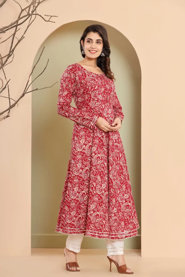 Reyon_Printed_Flair_Wine_Gown_with_pant