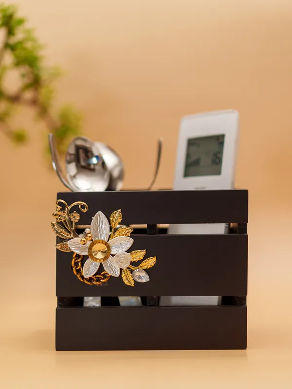 Royal_Blossom_-_Multipurpose_Stand