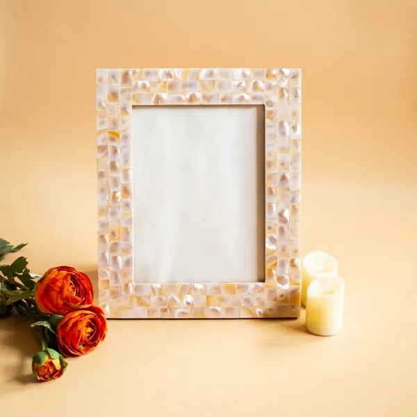 Mother_of_Pearl_Photo_Frame_(Large)