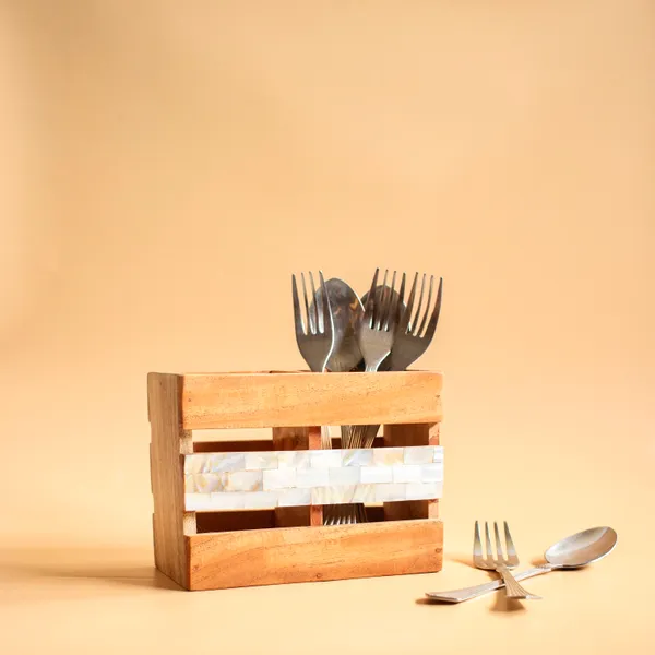 Classic_Wooden_Cutlery_Holder