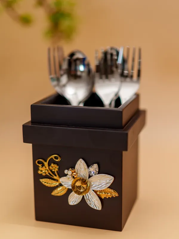 Royal_Blossom_-_Cutlery_Holder