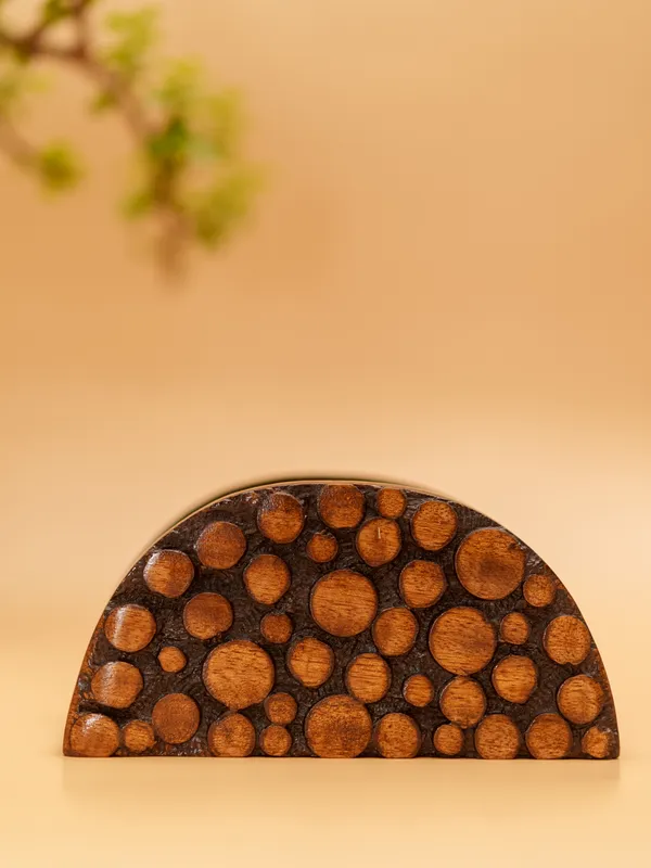 Deluxe_Dotted_Napkin_Stand