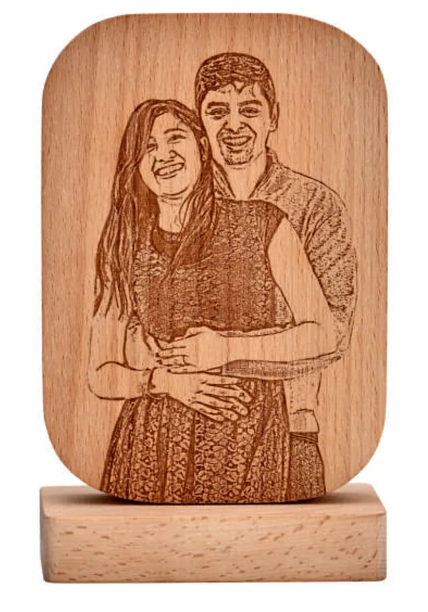 Customized_Wooden_Plaque_With_Magnetic_Stand_Photo_Frame
