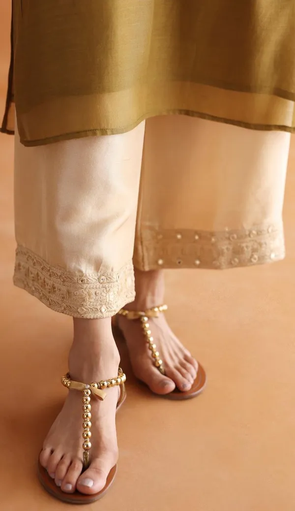 Off_White_Pant_For_Women