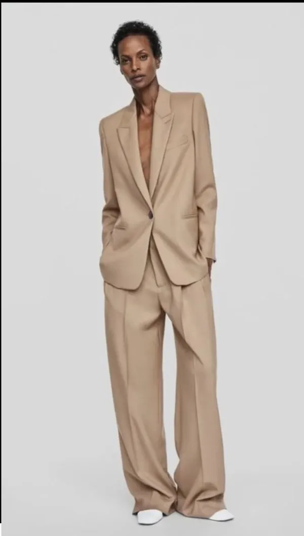 Beige_Coat_Set_For_Women