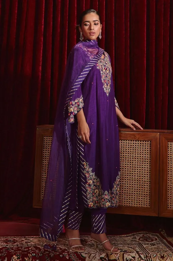 New_Ethnic_Suit