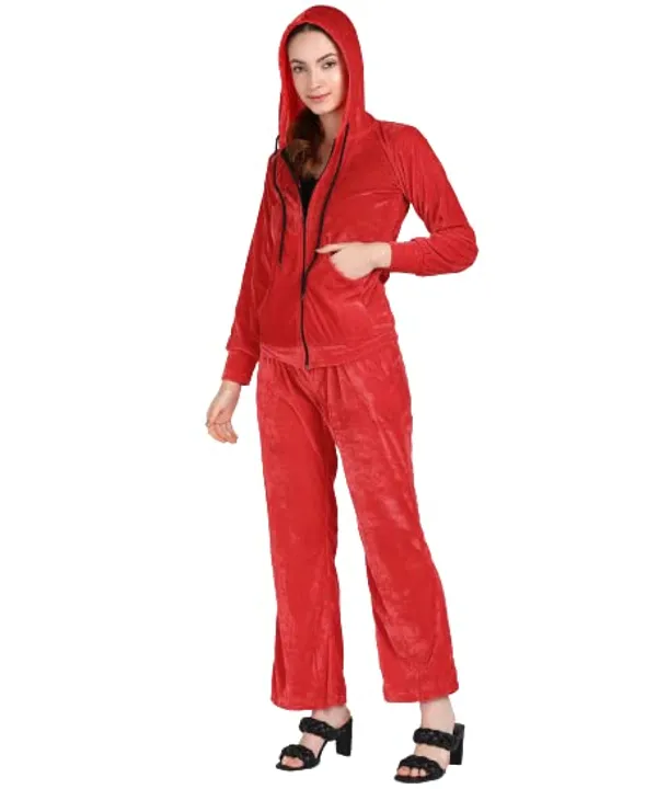 Poppupatka_Pink_Hooded_Tracksuit_For_Women