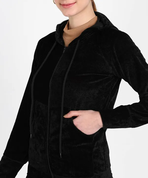 Women'S_Travel_Look_Tracksuit_With_Hand_Embroidery_Details_|_Black