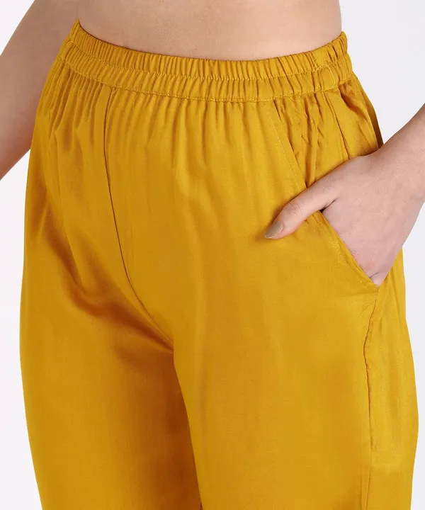Women'S_Travel_Look_Tracksuit_With_Hand_Embroidery_Details_|_Yellow