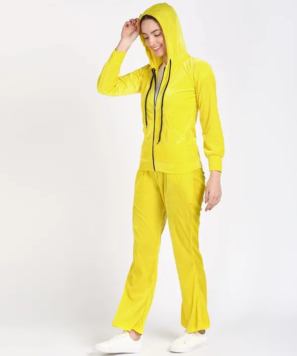 Women'S_Travel_Look_Tracksuit_|_Yellow