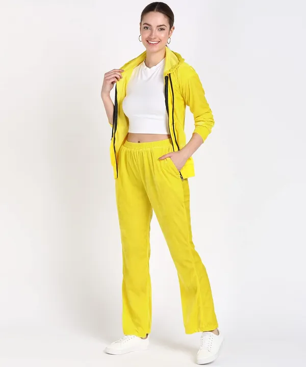 Women'S_Travel_Look_Tracksuit_|_Yellow