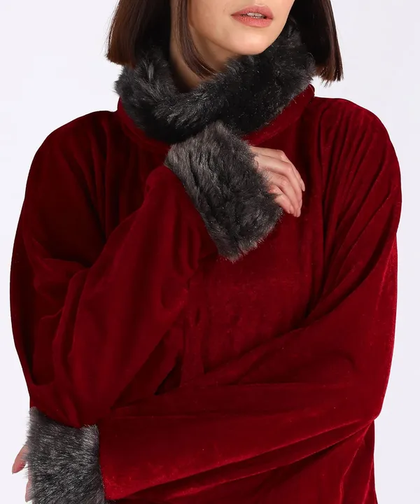 Women'S_Velvet_Kaftan_With_Fur_Details_Night_Suit_(Mahroon)_(202144)