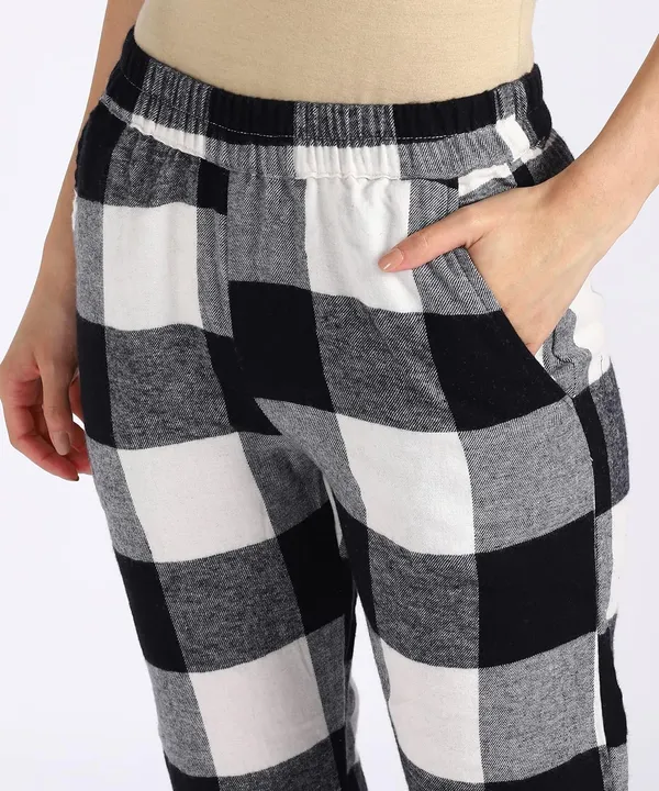 Women'S_Woolen_Night_Suit_(Black_Chex)_(202148)