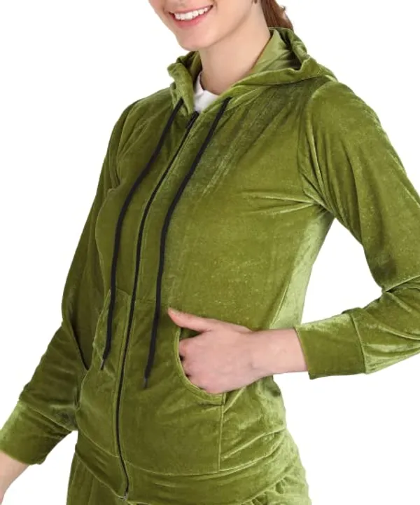 Popuppatka_Womens_Velvet_Track_Suit_Green