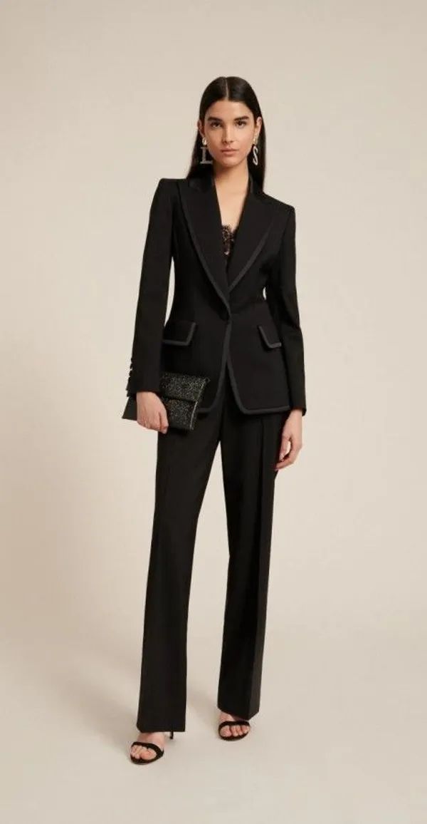 Black_Coat_Set_For_Women