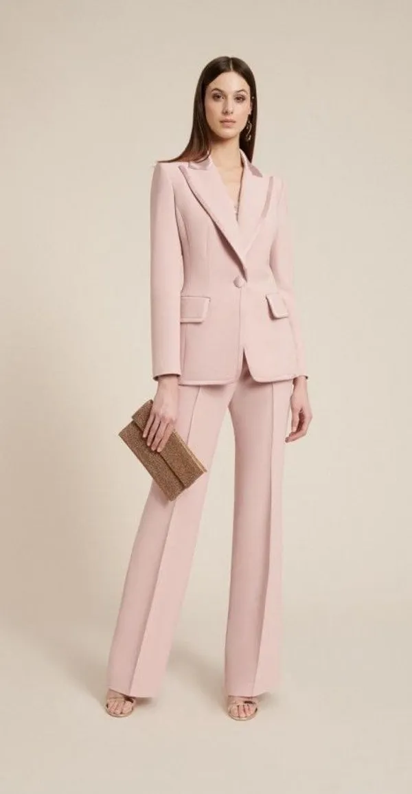 Pink_Light_Coat_Set_For_Women