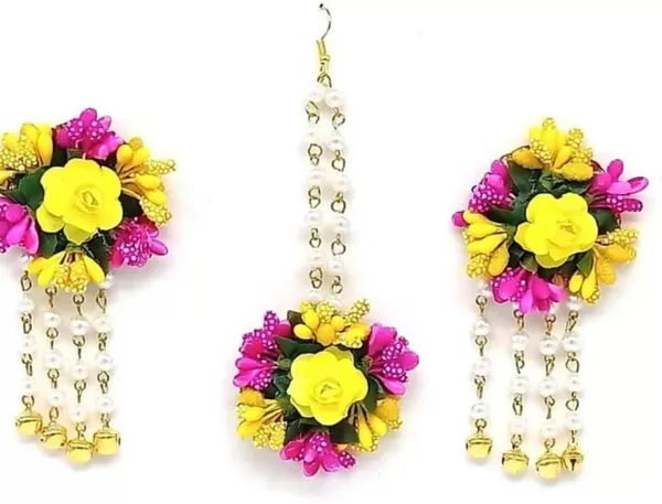 Earing with mangtika store