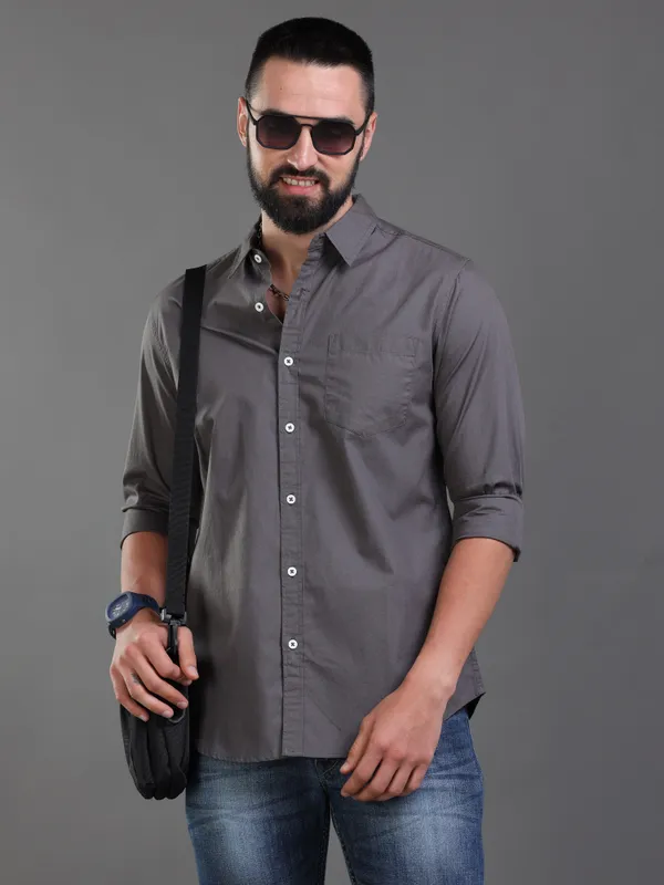 Grey_Color_Premium_Mens_Cotton_Poplin_Plain_Shirt