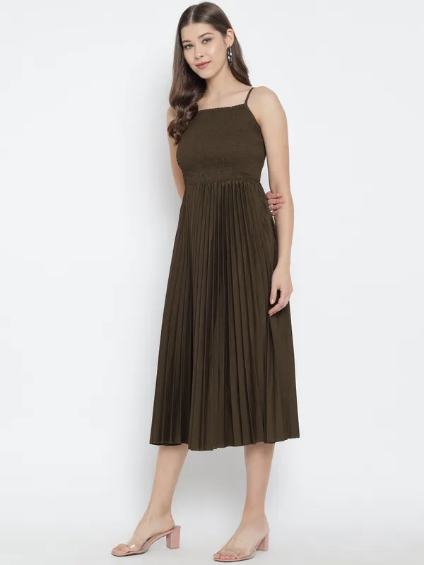 Olive_Polyester__dress