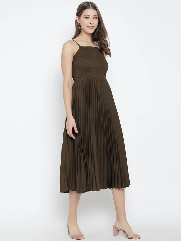 Olive_Polyester__dress
