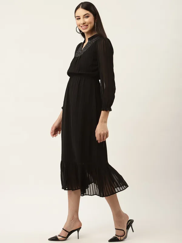 Black_Georgette_Embroidered_dress