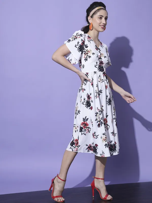 White_Crepe_Floral_dress