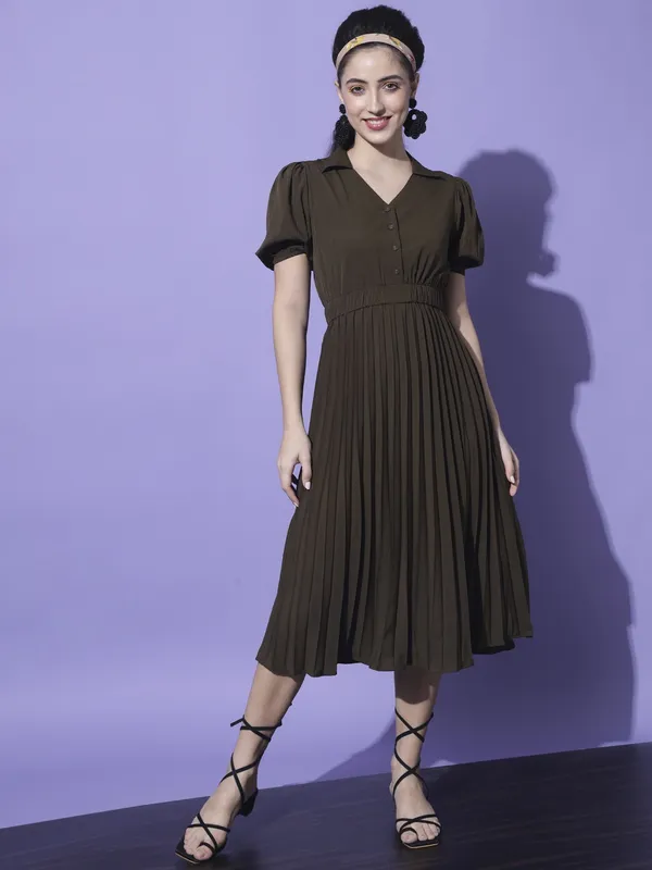Green_Crepe_Solid_dress