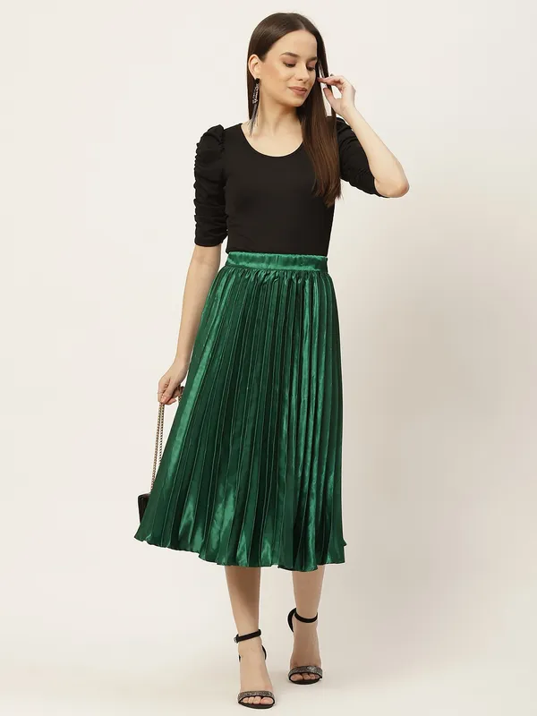 Green_Satin_Blend_Solid_skirt
