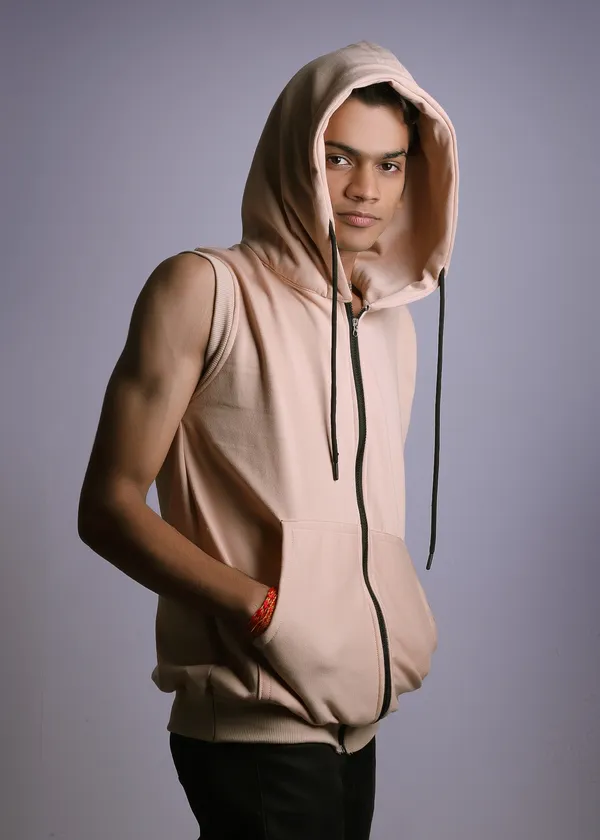 Unisex_Biege_Sleeveless_Hooded_Zipper