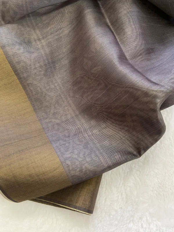 Lakshmi_Grey_–_Auspicious_Diwali_Special_|_Soft_Tussar_Silk_Saree_with_Print,_Border_&_Contrast_Print_Blouse_with_Tassels