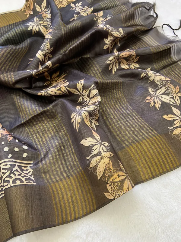Lakshmi_Grey_–_Auspicious_Diwali_Special_|_Soft_Tussar_Silk_Saree_with_Print,_Border_&_Contrast_Print_Blouse_with_Tassels