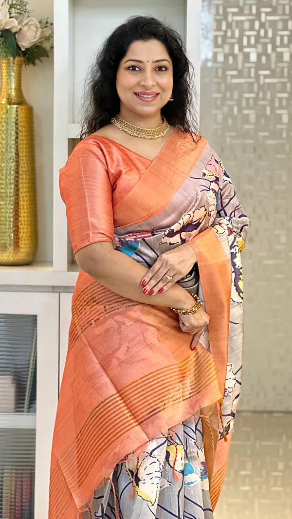 Soft_Tussar_Silk_sarees_with_Beautiful_Print_With_Attractive_Zari_Line_Saree_And_Print_Blouse_With_Tassels